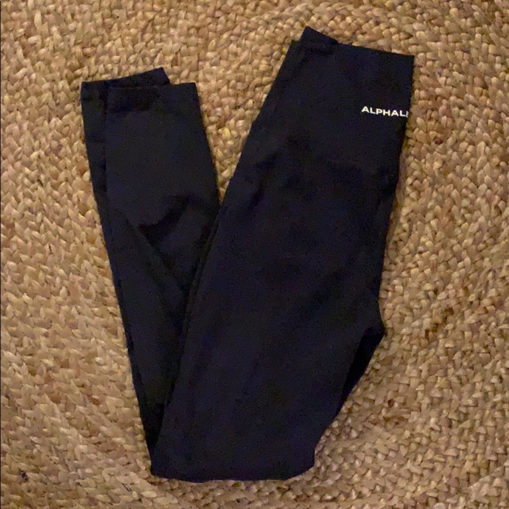 Dark gray surface pocket leggings